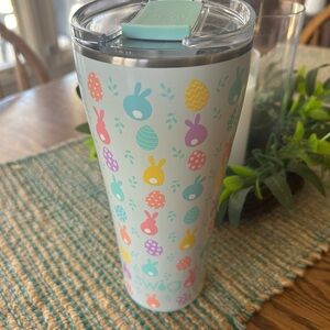 Swig Bunny Trail 32 oz Tumbler - Pastel Easter